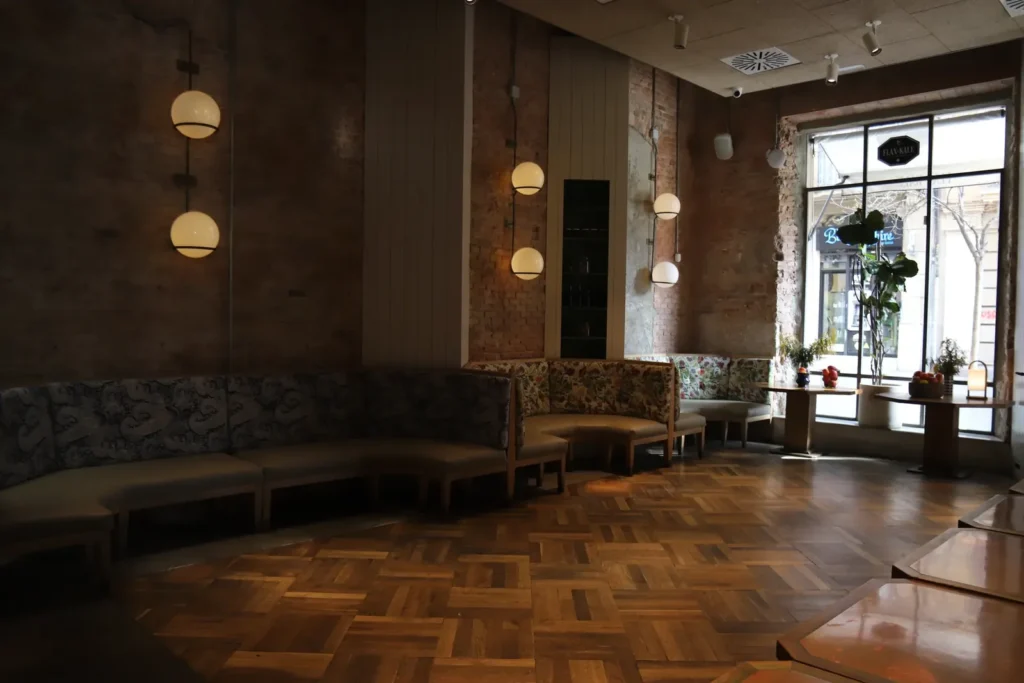 Cocina integrada de la Sala New York de NexoVenues, con catering de Flax & Kale