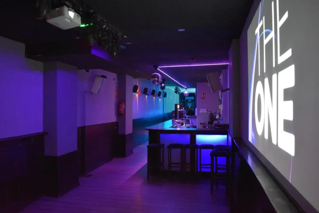 Iluminación arquitectónica programable de la Sala Berlin de NexoVenues