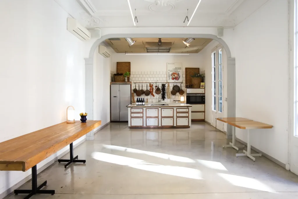 Detalle del office de la Sala Barcelona de NexoVenues, con catering de Flax & Kale